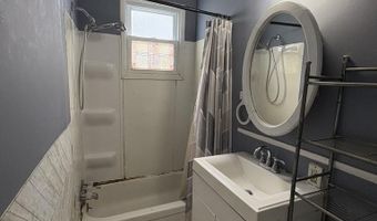 201 5 N Warner, Bay City, MI 48706