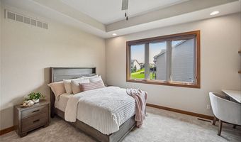 1203 NE 47th St, Ankeny, IA 50021