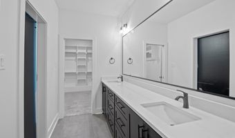 3881 Spencer Crossing Dr, Benton, AR 72019