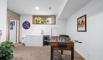 1676 SE 3RD St, Astoria, OR 97103