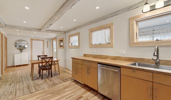 3 York St, Augusta, ME 04330