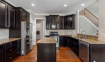 9118 Colonnade Cir, Ashland, VA 23005