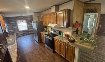 910 Texas Ave, Baxter Springs, KS 66713