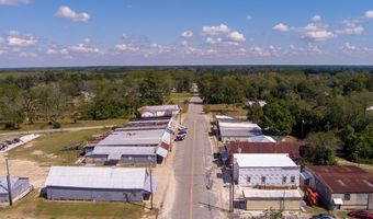 52 Main St, Barwick, GA 31720