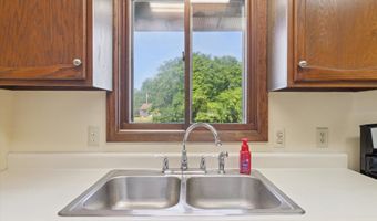 4888 W Jackson, Alma, MI 48801