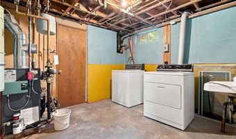 31 Monica Dr, Cumberland, RI 02864