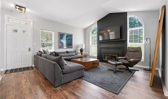 214 Wilcox Rd, Austintown, OH 44515