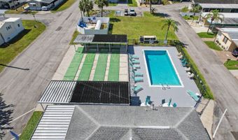58 Leisure Dr, Auburndale, FL 33823