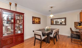 150 I U Willets Rd, Albertson, NY 11507