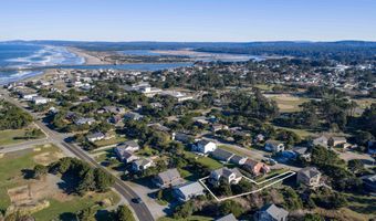 1240 NEWPORT Ave SW, Bandon, OR 97411