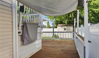 105 Branch Ave, Cumberland, RI 02864