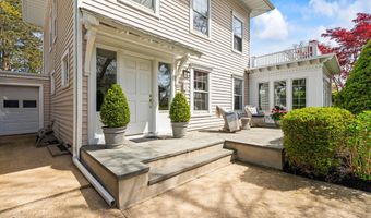 104 Lake Dr, Allenhurst, NJ 07711