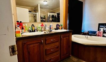 3100 NW 47th Pl, Bell, FL 32619