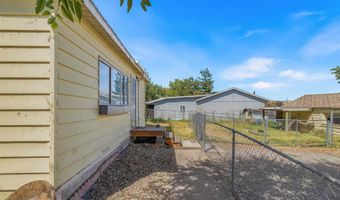 815 2nd St, Asotin, WA 99402