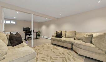 122 Thompson St, Boston, MA 02136