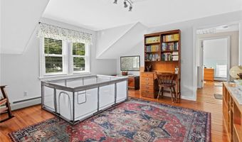76 W Allenton Rd, North Kingstown, RI 02852