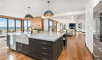 511 Ocean Ave, Newport, RI 02840