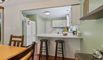 8320 Lake Tree Ln, Indianapolis, IN 46217