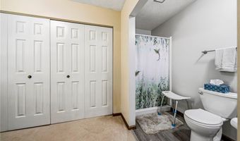4008 Mannwood Rd, Ashtabula, OH 44004
