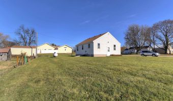 807 S 3rd St, Armstrong, IA 50514