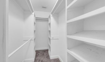 709 Champagne Dr, Biloxi, MS 39532