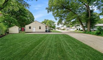 28 Plain St, East Providence, RI 02916