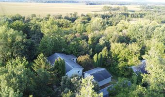 8384 N Broadway, Apple River, IL 61001
