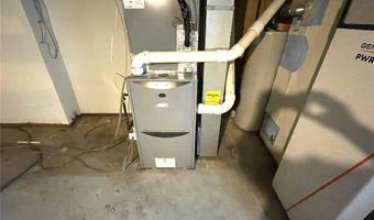 809 Logan St, Alton, IL 62002