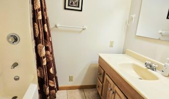 9178 SE 72nd Ter, Baxter Springs, KS 66713