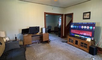 302 S 2nd St, Albert City, IA 50510