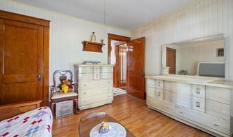 31 Monroe St, Augusta, ME 04330