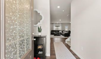 88 Auburn Crossing Dr, Auburn, GA 30011