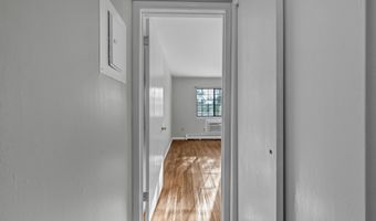 26 Essex Ct 26, Brookfield, CT 06804