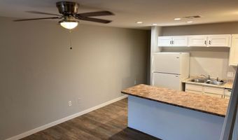 528 E Navajo Ave Apt 3, Apache Junction, AZ 85119