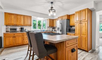 6170 Oberlin Rd, Amherst, OH 44001