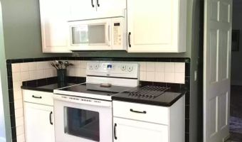 524 W Church St, Bishopville, SC 29010