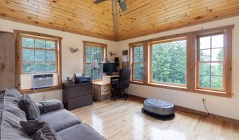 13 Woodridge Dr, Barkhamsted, CT 06063