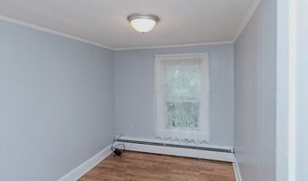 376 E Blackwell St, Andover, NJ 07801