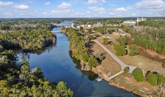 13610 Oak View Ln, Andalusia, AL 36421