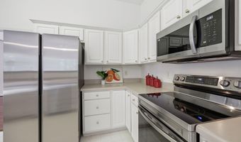 1219 Waterford Green Dr, Apex, NC 27502