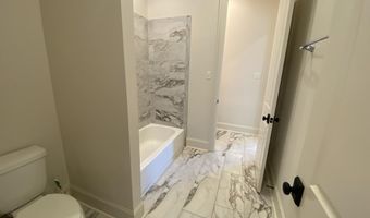 2110 Belfleur St, Baton Rouge, LA 70808