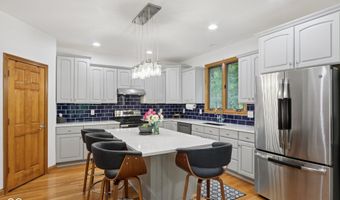 7144 Nile Ridge Ct, Indianapolis, IN 46236