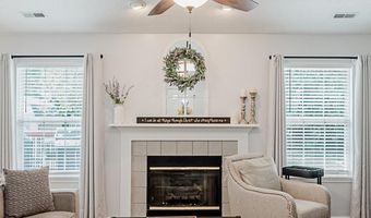 642 Port Dr, Avon, IN 46123