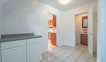 4165 E Texas Rd, Allentown, PA 18103