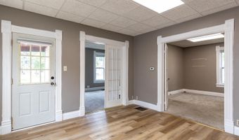 912 N RICHMOND St, Appleton, WI 54911