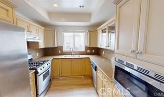1176 Wellesley Ave 1, Los Angeles, CA 90049