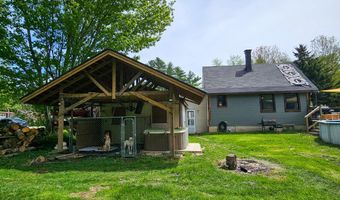 14 Helen St, Auburn, ME 04210