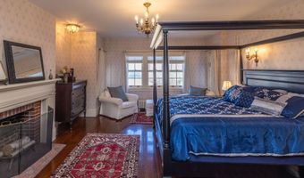 18 Bayside Dr, Belfast, ME 04915