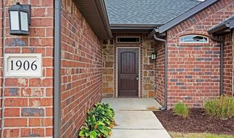 1906 Cypress St, Bentonville, AR 72713