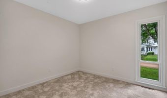 1254 Jade Wind Cir, Ballwin, MO 63011